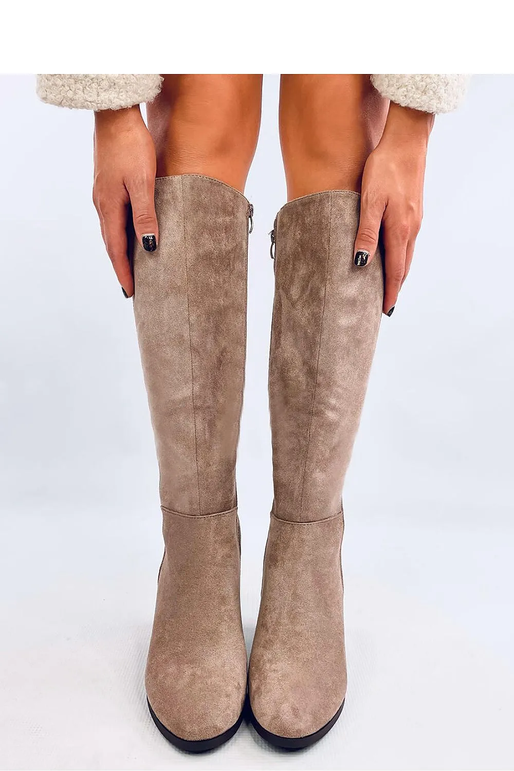 Heel boots model 202335 Inello