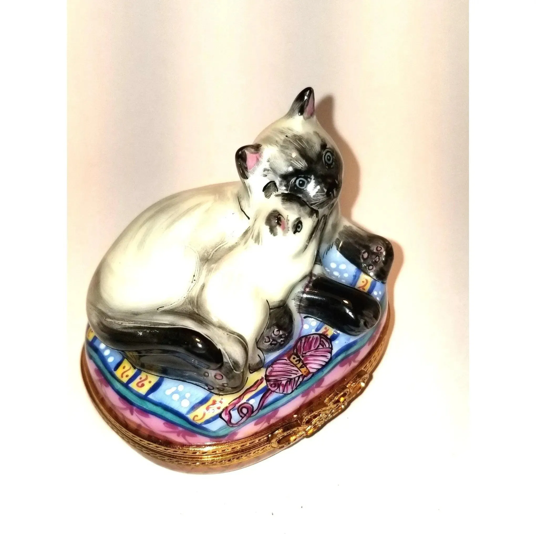 Siamese Cat with Kitten No. 1 of 750