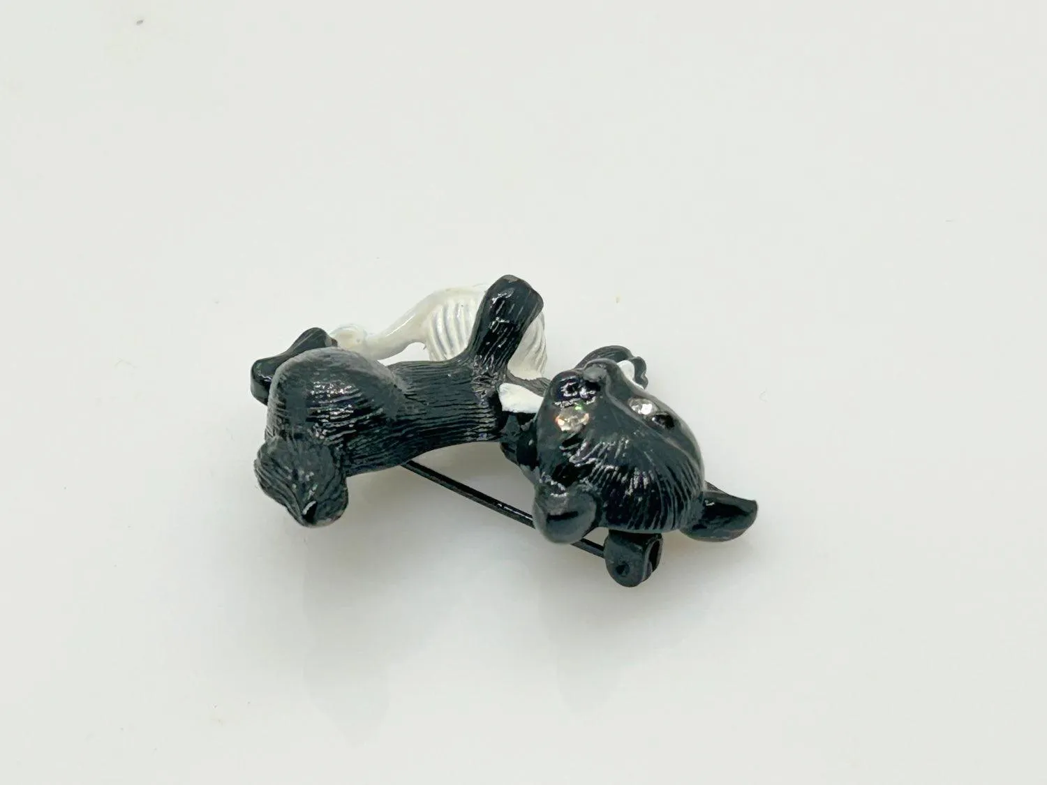 Vintage Gerry's Black Kitten with a Ball of Yarn Brooch